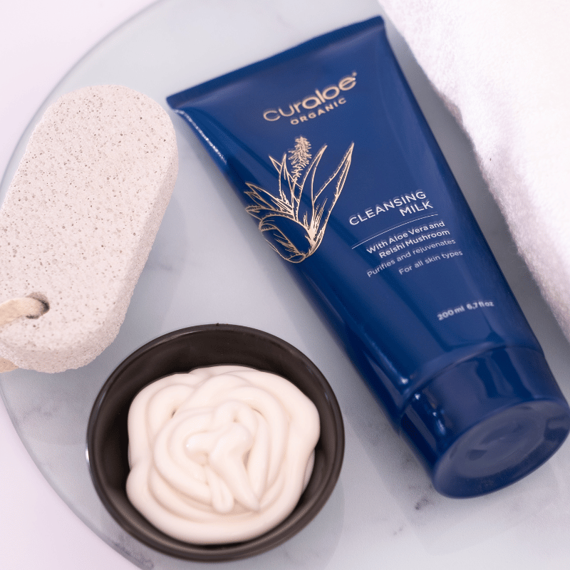 Curaloe Organic Cleansing Milk 200ml - Removes Make Up Gently